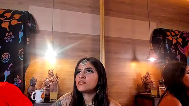 Snapshot of Cori_Paige chatting on 12-19-25, 11:45 Cori Paige online show from 12-19-25, 11:45