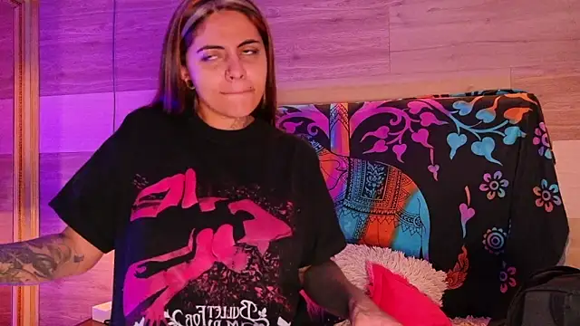 Snapshot of Cori_Paige chatting on 02-26-26, 04:11 Cori Paige online show from 02-26-26, 04:11