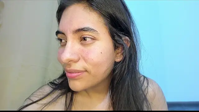 Snapshot of miss_eylens chatting on 06-20-26, 04:15 miss eylens online show from 06-20-26, 04:15