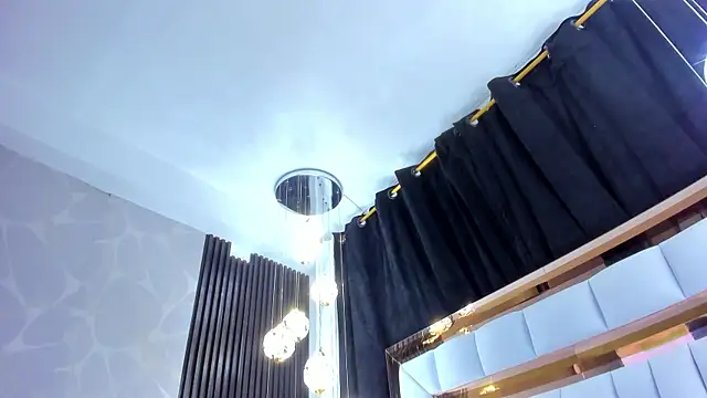 SarayRoyse online show from 12-04-25, 07:22