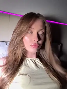 Sweet  Milly online show from 04-21-26, 05:50