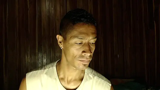 Snapshot of DEMARCOUS_NM chatting on 05-02-26, 02:44 DEMARCOUS NM online show from 05-02-26, 02:44