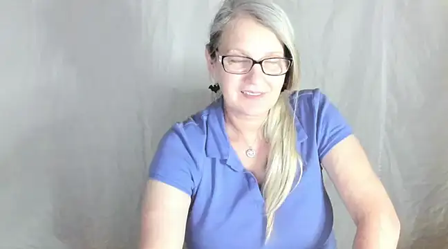 Snapshot of irinamaux chatting on 02-21-25, 05:09 irinamaux online show from 02-21-25, 05:09