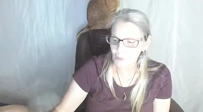 Snapshot of irinamaux chatting on 02-27-25, 04:32 irinamaux online show from 02-27-25, 04:32