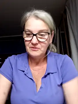 Snapshot of irinamaux chatting on 09-16-25, 05:30 irinamaux online show from 09-16-25, 05:30