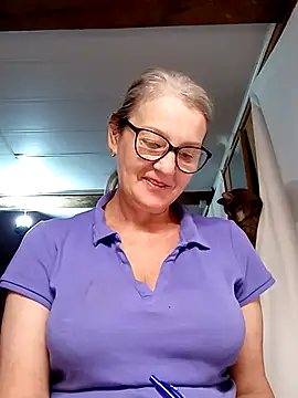 irinamaux online show from 10-28-25, 05:44