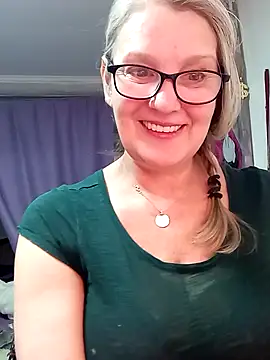 irinamaux online show from 03-03-26, 01:01