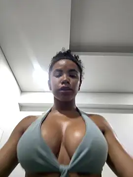 Snapshot of Brunettexio chatting on 01-25-25, 11:54 Brunettexio online show from 01-25-25, 11:54