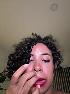 Snapshot of Brunettexio chatting on 03-07-25, 05:18 Brunettexio online show from 03-07-25, 05:18