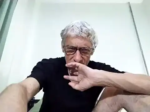 Snapshot of BIGUNCUTHARDCOCK chatting on 03-12-25, 02:34 BIGUNCUTHARDCOCK online show from 03-12-25, 02:34