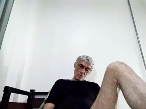 Snapshot of BIGUNCUTHARDCOCK chatting on 03-14-25, 09:57 BIGUNCUTHARDCOCK online show from 03-14-25, 09:57