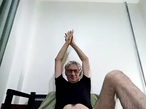 Snapshot of BIGUNCUTHARDCOCK chatting on 03-18-25, 10:14 BIGUNCUTHARDCOCK online show from 03-18-25, 10:14