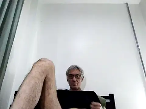 Snapshot of BIGUNCUTHARDCOCK chatting on 03-21-25, 09:56 BIGUNCUTHARDCOCK online show from 03-21-25, 09:56