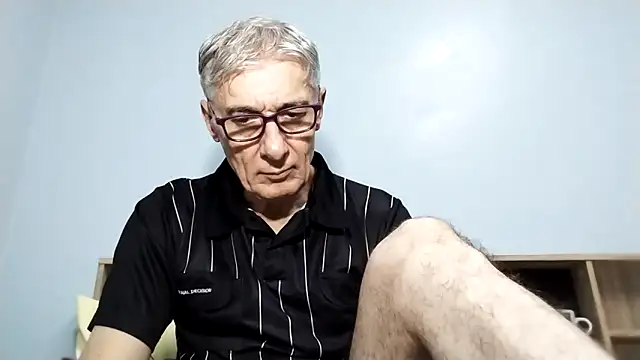 Snapshot of BIGUNCUTHARDCOCK chatting on 09-10-25, 02:22 BIGUNCUTHARDCOCK online show from 09-10-25, 02:22