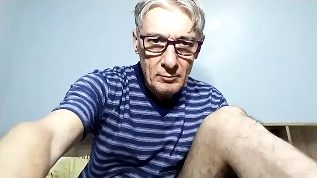 Snapshot of BIGUNCUTHARDCOCK chatting on 09-12-25, 11:26 BIGUNCUTHARDCOCK online show from 09-12-25, 11:26