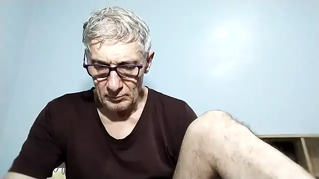 Snapshot of BIGUNCUTHARDCOCK chatting on 09-14-25, 01:05 BIGUNCUTHARDCOCK online show from 09-14-25, 01:05