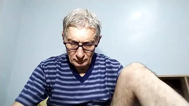 Snapshot of BIGUNCUTHARDCOCK chatting on 09-14-25, 02:05 BIGUNCUTHARDCOCK online show from 09-14-25, 02:05