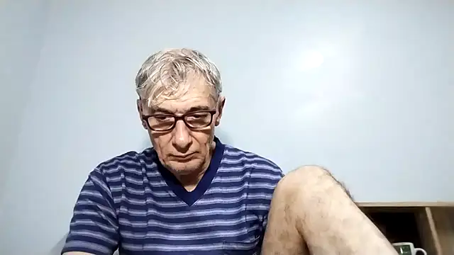 Snapshot of BIGUNCUTHARDCOCK chatting on 09-19-25, 12:56 BIGUNCUTHARDCOCK online show from 09-19-25, 12:56