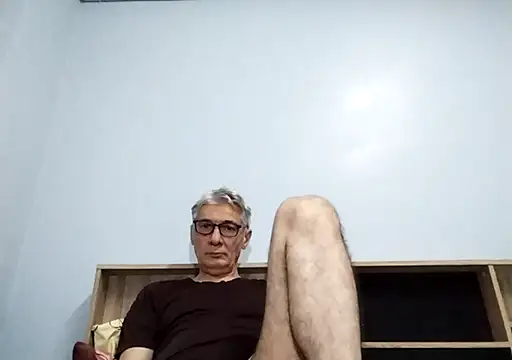 Snapshot of BIGUNCUTHARDCOCK chatting on 09-22-25, 01:40 BIGUNCUTHARDCOCK online show from 09-22-25, 01:40