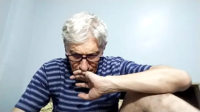 Snapshot of BIGUNCUTHARDCOCK chatting on 09-24-25, 12:52 BIGUNCUTHARDCOCK online show from 09-24-25, 12:52