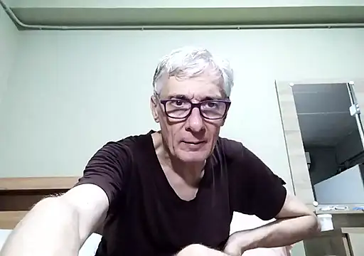 Snapshot of BIGUNCUTHARDCOCK chatting on 09-30-25, 01:27 BIGUNCUTHARDCOCK online show from 09-30-25, 01:27