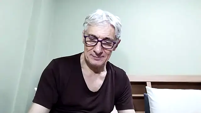 Snapshot of BIGUNCUTHARDCOCK chatting on 10-01-25, 02:23 BIGUNCUTHARDCOCK online show from 10-01-25, 02:23