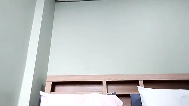 Snapshot of BIGUNCUTHARDCOCK chatting on 10-03-25, 01:24 BIGUNCUTHARDCOCK online show from 10-03-25, 01:24