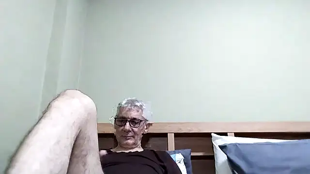 Snapshot of BIGUNCUTHARDCOCK chatting on 10-19-25, 01:23 BIGUNCUTHARDCOCK online show from 10-19-25, 01:23