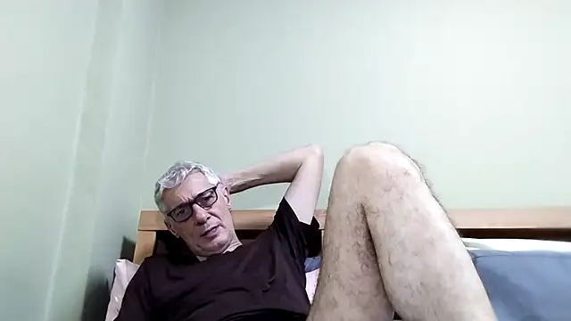 Snapshot of BIGUNCUTHARDCOCK chatting on 10-25-25, 12:34 BIGUNCUTHARDCOCK online show from 10-25-25, 12:34