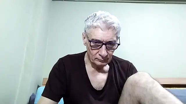 Snapshot of BIGUNCUTHARDCOCK chatting on 11-03-25, 02:46 BIGUNCUTHARDCOCK online show from 11-03-25, 02:46