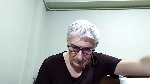 Snapshot of BIGUNCUTHARDCOCK chatting on 11-08-25, 01:39 BIGUNCUTHARDCOCK online show from 11-08-25, 01:39