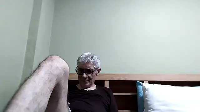 Snapshot of BIGUNCUTHARDCOCK chatting on 11-09-25, 01:53 BIGUNCUTHARDCOCK online show from 11-09-25, 01:53