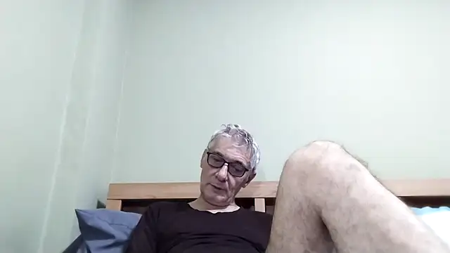 Snapshot of BIGUNCUTHARDCOCK chatting on 11-12-25, 12:33 BIGUNCUTHARDCOCK online show from 11-12-25, 12:33