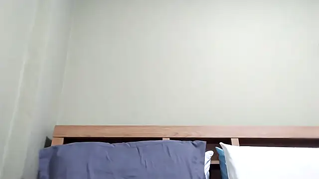 Snapshot of BIGUNCUTHARDCOCK chatting on 11-22-25, 01:37 BIGUNCUTHARDCOCK online show from 11-22-25, 01:37