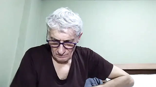 Snapshot of BIGUNCUTHARDCOCK chatting on 11-23-25, 01:55 BIGUNCUTHARDCOCK online show from 11-23-25, 01:55