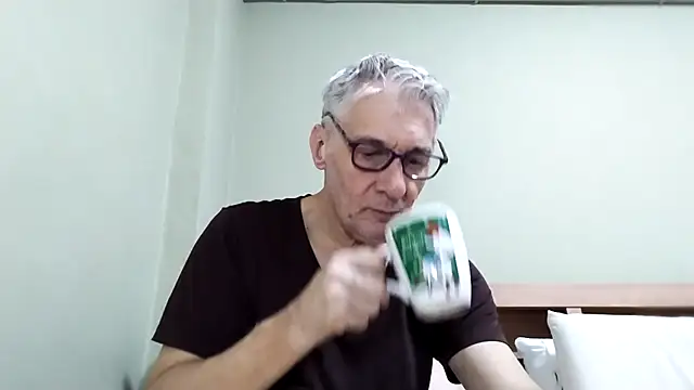 BIGUNCUTHARDCOCK online show from 12-19-25, 01:45