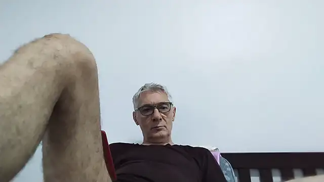 Snapshot of BIGUNCUTHARDCOCK chatting on 06-16-26, 12:35 BIGUNCUTHARDCOCK online show from 06-16-26, 12:35