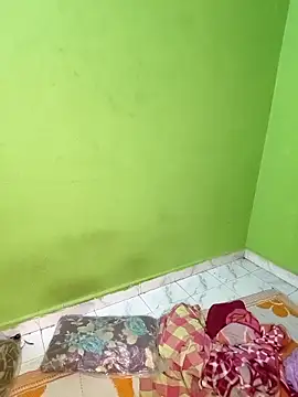 Snapshot of tamilachi4u chatting on 11-14-25, 01:54 tamilachi4u online show from 11-14-25, 01:54