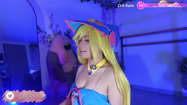 Snapshot of loIijanne chatting on 02-11-26, 12:37 loIijanne online show from 02-11-26, 12:37