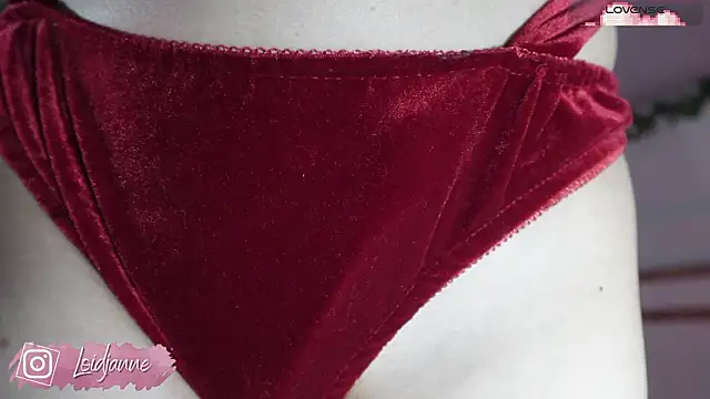 Snapshot of loIijanne chatting on 02-26-26, 12:20 loIijanne online show from 02-26-26, 12:20