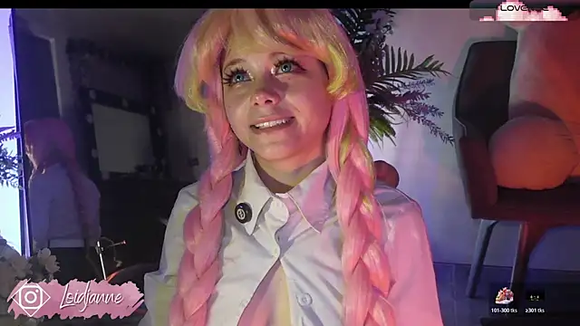 Snapshot of loIijanne chatting on 05-21-26, 12:39 loIijanne online show from 05-21-26, 12:39