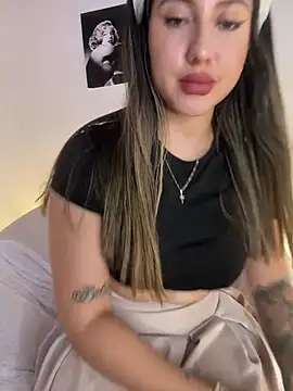 Snapshot of Sarapalmer1 chatting on 03-16-25, 11:47 Sarapalmer1 online show from 03-16-25, 11:47