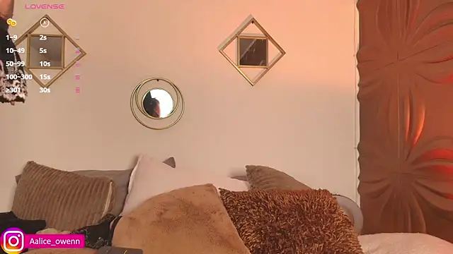 Aliceowenn online show from 02-12-25, 09:11