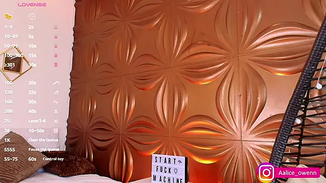 Aliceowenn online show from 03-05-25, 09:04