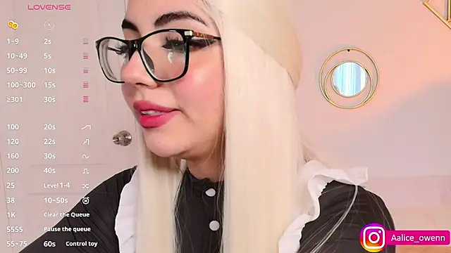 Aliceowenn online show from 03-15-25, 09:05