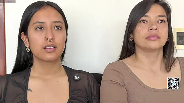 2SummerLove1 online show from 04-23-26, 06:43