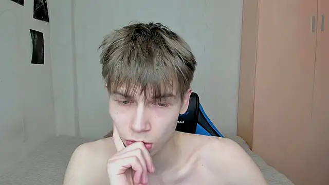 Makentoshi  online show from 03-07-25, 04:46