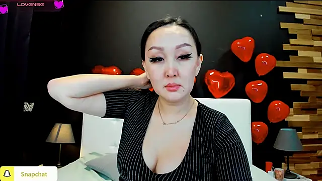 Julianna Jami online show from 02-23-25, 11:11