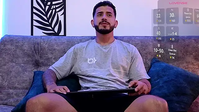 Snapshot of Bruno_Mattos chatting on 12-22-24, 01:12 Bruno Mattos online show from 12-22-24, 01:12