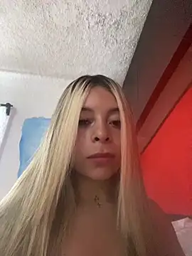 CristalGmez online show from 11-12-25, 04:51